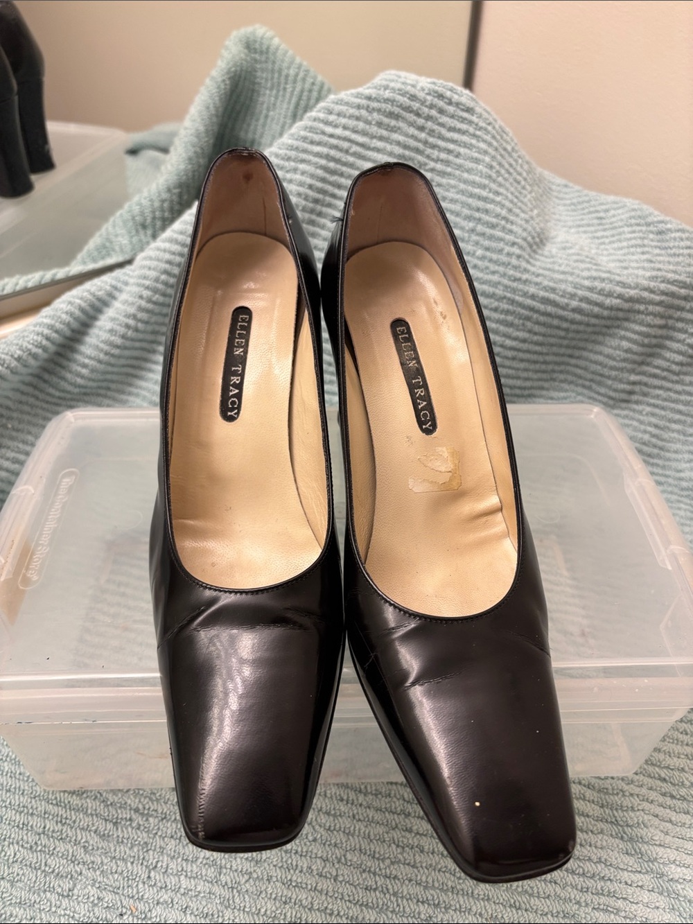 Ellen Tracy Black Square-Toe Leather Pumps size 9